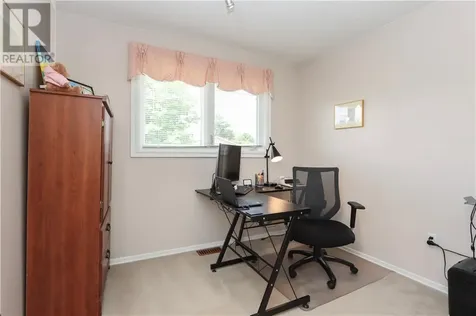 523 Eastern Avenue Lively ON P3Y 1M9