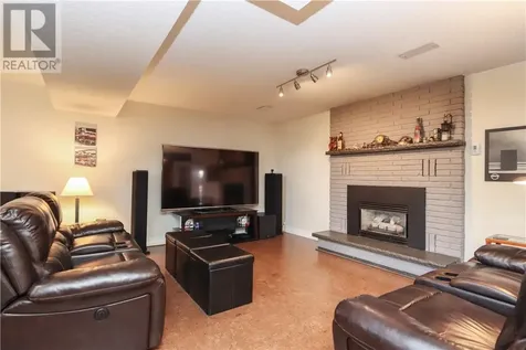 523 Eastern Avenue Lively ON P3Y 1M9