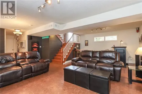 523 Eastern Avenue Lively ON P3Y 1M9