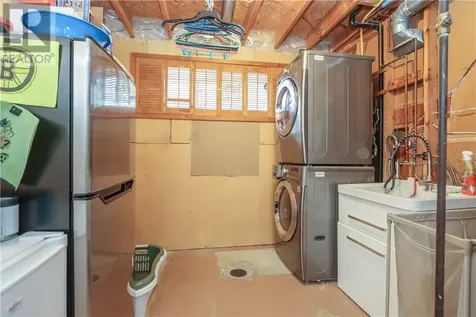 523 Eastern Avenue Lively ON P3Y 1M9