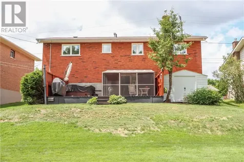 523 Eastern Avenue Lively ON P3Y 1M9