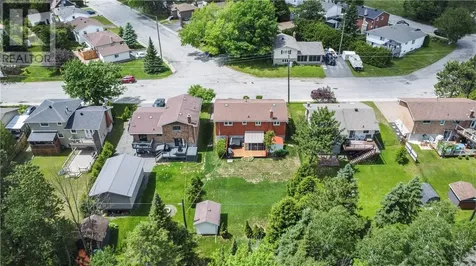 523 Eastern Avenue Lively ON P3Y 1M9