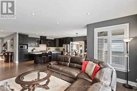 19 Waverley Road Clarington (bowmanville) ON L1C 1K8