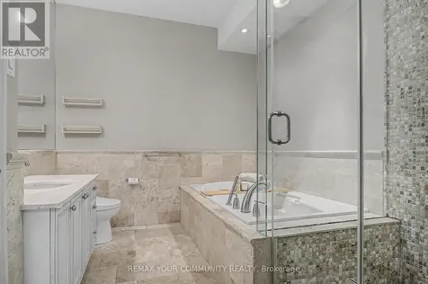1079 Broadview Avenue Toronto (broadview North) ON M4K 2S4