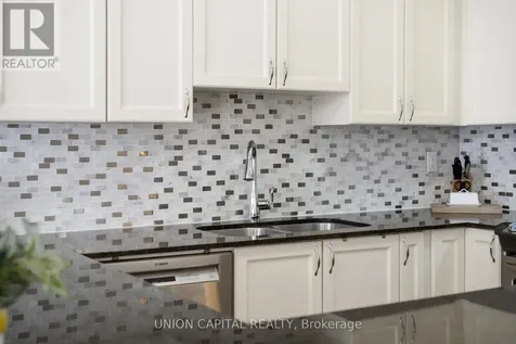 22 Delight Way Whitby (brooklin) ON L1M 0E9