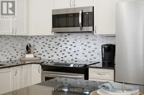22 Delight Way Whitby (brooklin) ON L1M 0E9