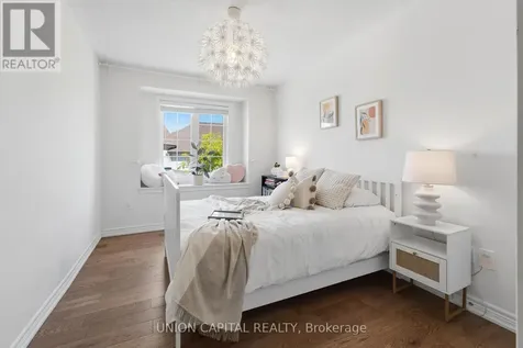 22 Delight Way Whitby (brooklin) ON L1M 0E9