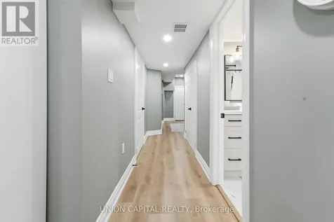 22 Delight Way Whitby (brooklin) ON L1M 0E9