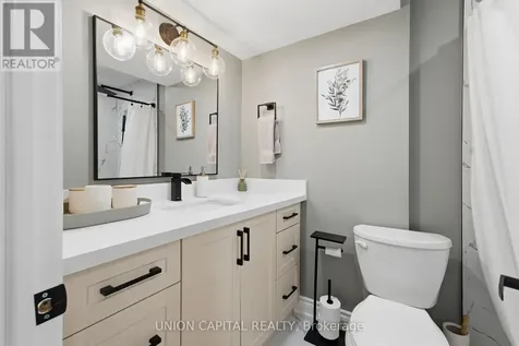 22 Delight Way Whitby (brooklin) ON L1M 0E9
