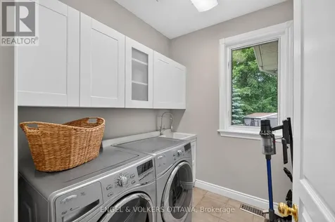 1599 Landel Drive Ottawa ON K2W 1C6
