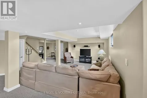 1599 Landel Drive Ottawa ON K2W 1C6
