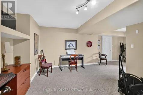 1599 Landel Drive Ottawa ON K2W 1C6