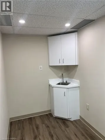 217 Terrace Hill Street Brantford ON N3R 1G8
