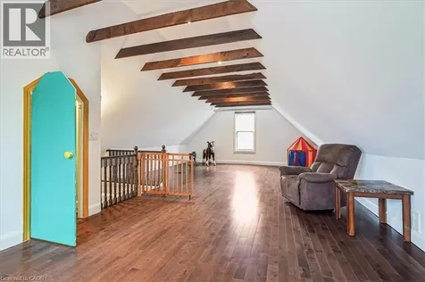 33 Saint Clair Avenue Hamilton ON L8M 2N4