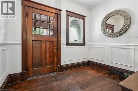 33 Saint Clair Avenue Hamilton ON L8M 2N4