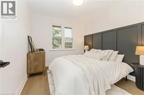 487 East 37th Street Hamilton ON L8V 4C1