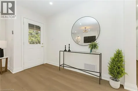 487 East 37th Street Hamilton ON L8V 4C1