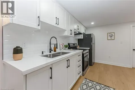 487 East 37th Street Hamilton ON L8V 4C1
