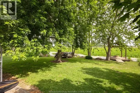 419 Lakeside Amherstburg ON N0R 1G0