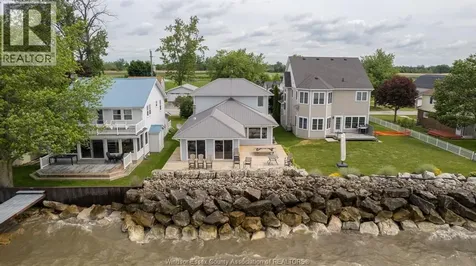 419 Lakeside Amherstburg ON N0R 1G0