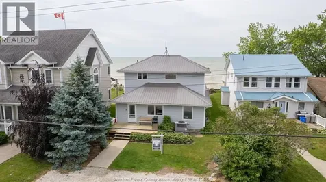 419 Lakeside Amherstburg ON N0R 1G0