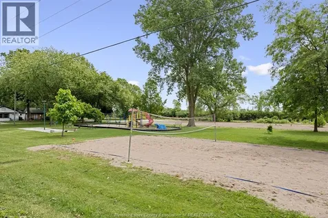 419 Lakeside Amherstburg ON N0R 1G0