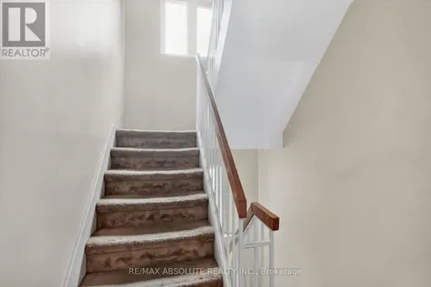 32 Sage Crescent Ottawa ON K2J 1T4