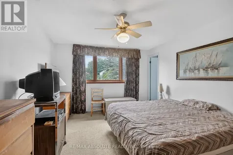 32 Sage Crescent Ottawa ON K2J 1T4
