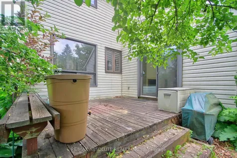 32 Sage Crescent Ottawa ON K2J 1T4