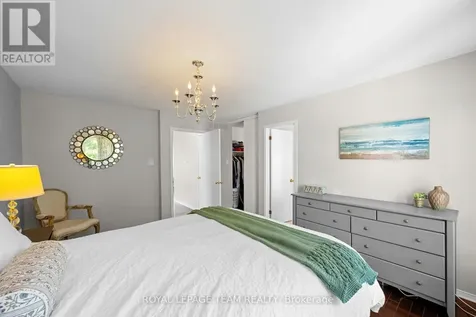 73 Deerfox Drive Ottawa ON K2J 4V1