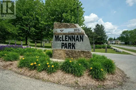 230 Blackhorne Drive Kitchener ON N2E 1Z4