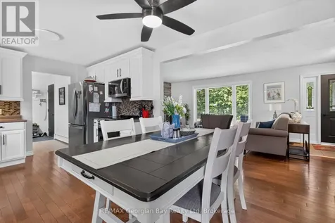 71 Lorne Avenue Penetanguishene ON L9M 1H8