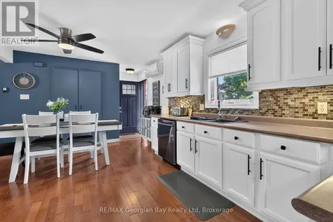 71 Lorne Avenue Penetanguishene ON L9M 1H8