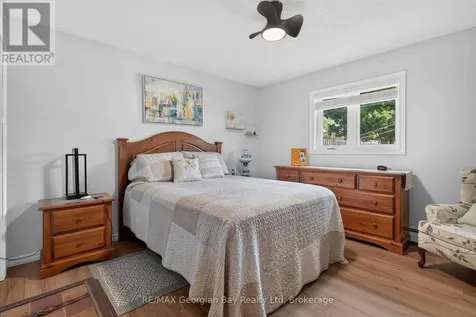 71 Lorne Avenue Penetanguishene ON L9M 1H8
