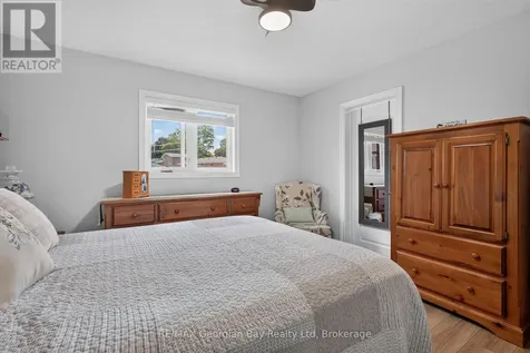 71 Lorne Avenue Penetanguishene ON L9M 1H8