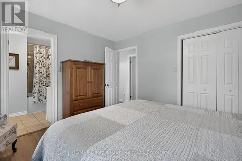 71 Lorne Avenue Penetanguishene ON L9M 1H8