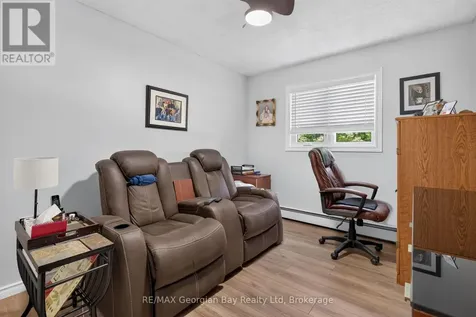 71 Lorne Avenue Penetanguishene ON L9M 1H8