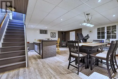 71 Lorne Avenue Penetanguishene ON L9M 1H8