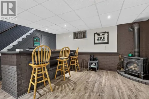 71 Lorne Avenue Penetanguishene ON L9M 1H8