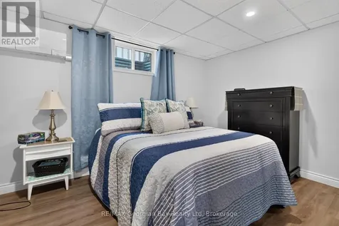 71 Lorne Avenue Penetanguishene ON L9M 1H8