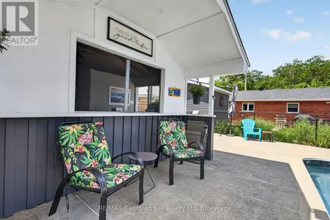 71 Lorne Avenue Penetanguishene ON L9M 1H8