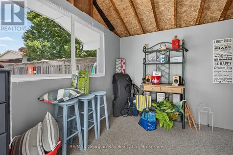 71 Lorne Avenue Penetanguishene ON L9M 1H8
