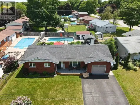 71 Lorne Avenue Penetanguishene ON L9M 1H8