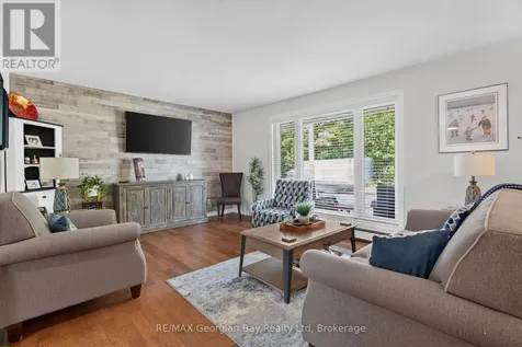 71 Lorne Avenue Penetanguishene ON L9M 1H8