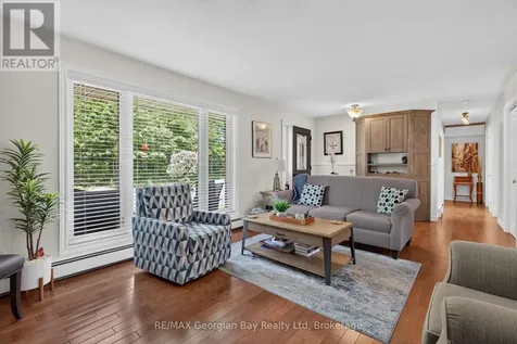 71 Lorne Avenue Penetanguishene ON L9M 1H8