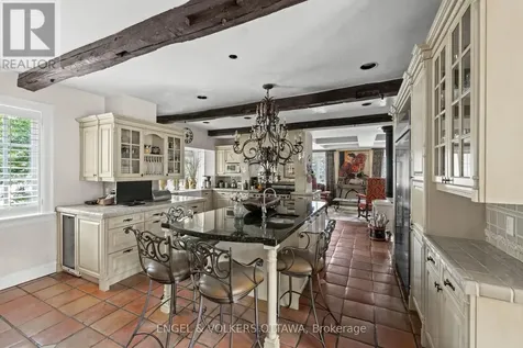 218 Coltrin Road Ottawa ON K1M 0A6