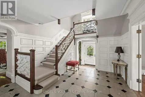 218 Coltrin Road Ottawa ON K1M 0A6