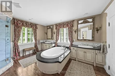 218 Coltrin Road Ottawa ON K1M 0A6