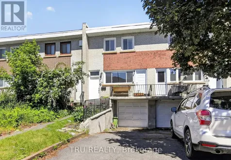 1253 Emperor Avenue Ottawa ON K1Z 8C4