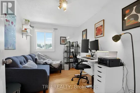 1253 Emperor Avenue Ottawa ON K1Z 8C4
